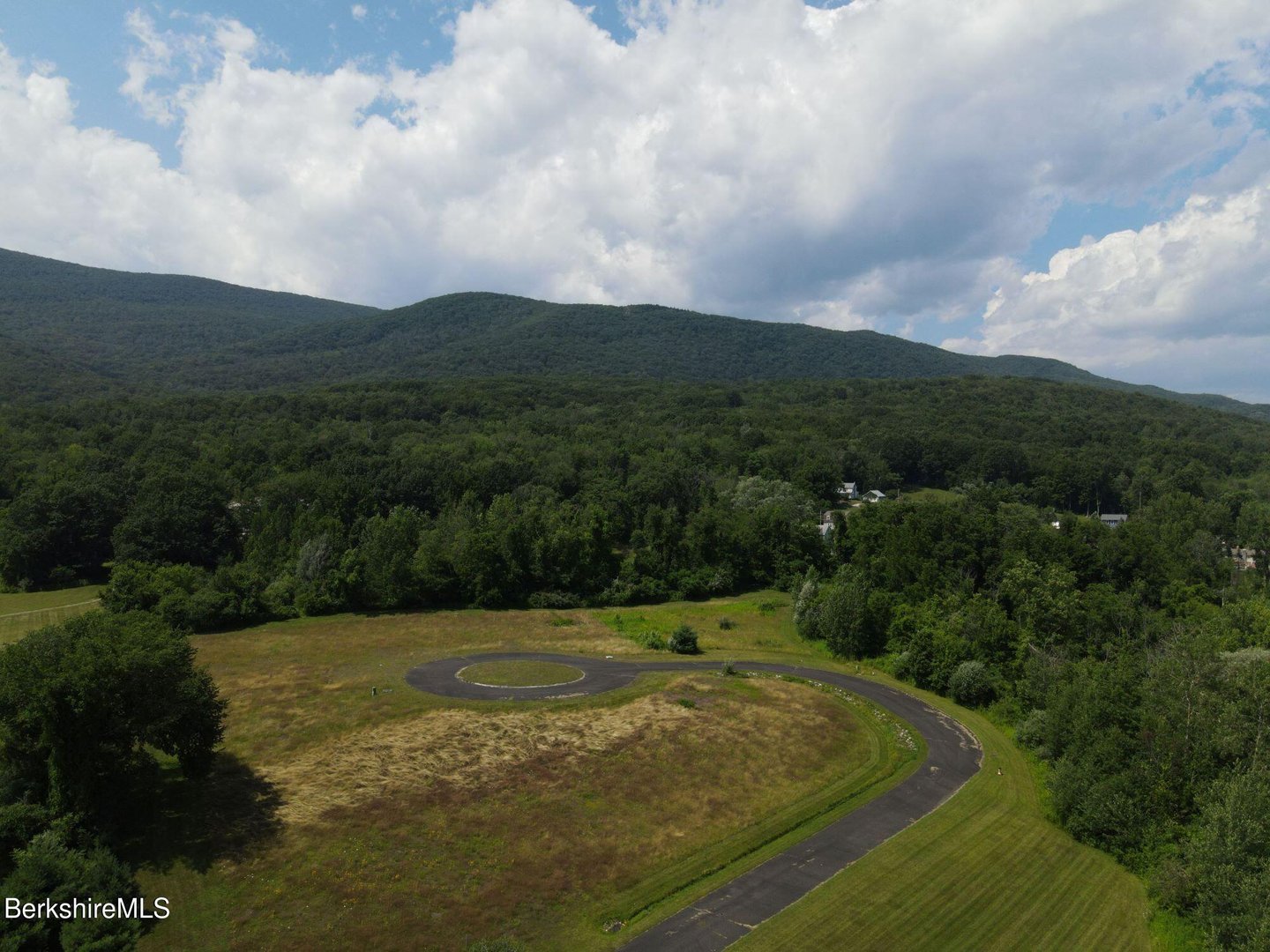 Lot 9 W Maple St Photo 1