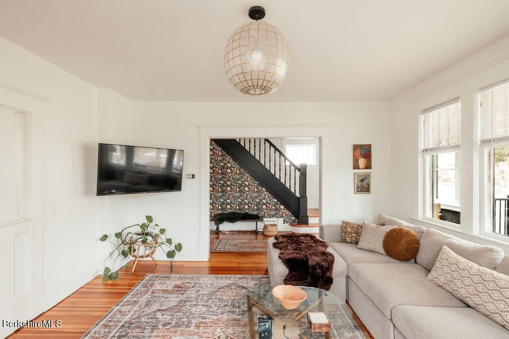 215 Prospect St Photo 14