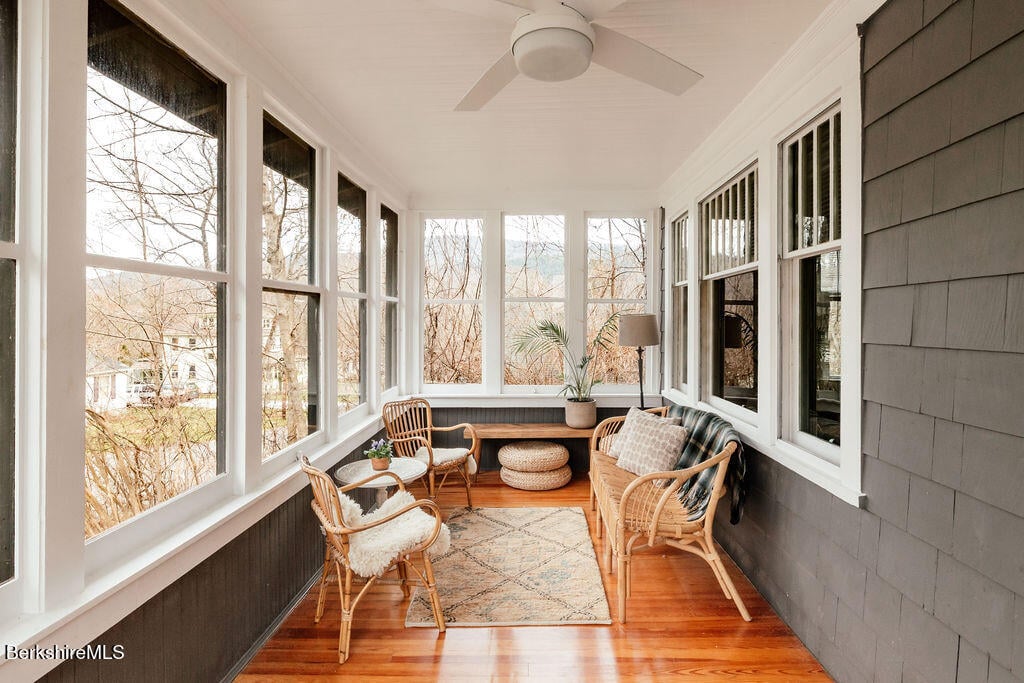 215 Prospect St Photo 18