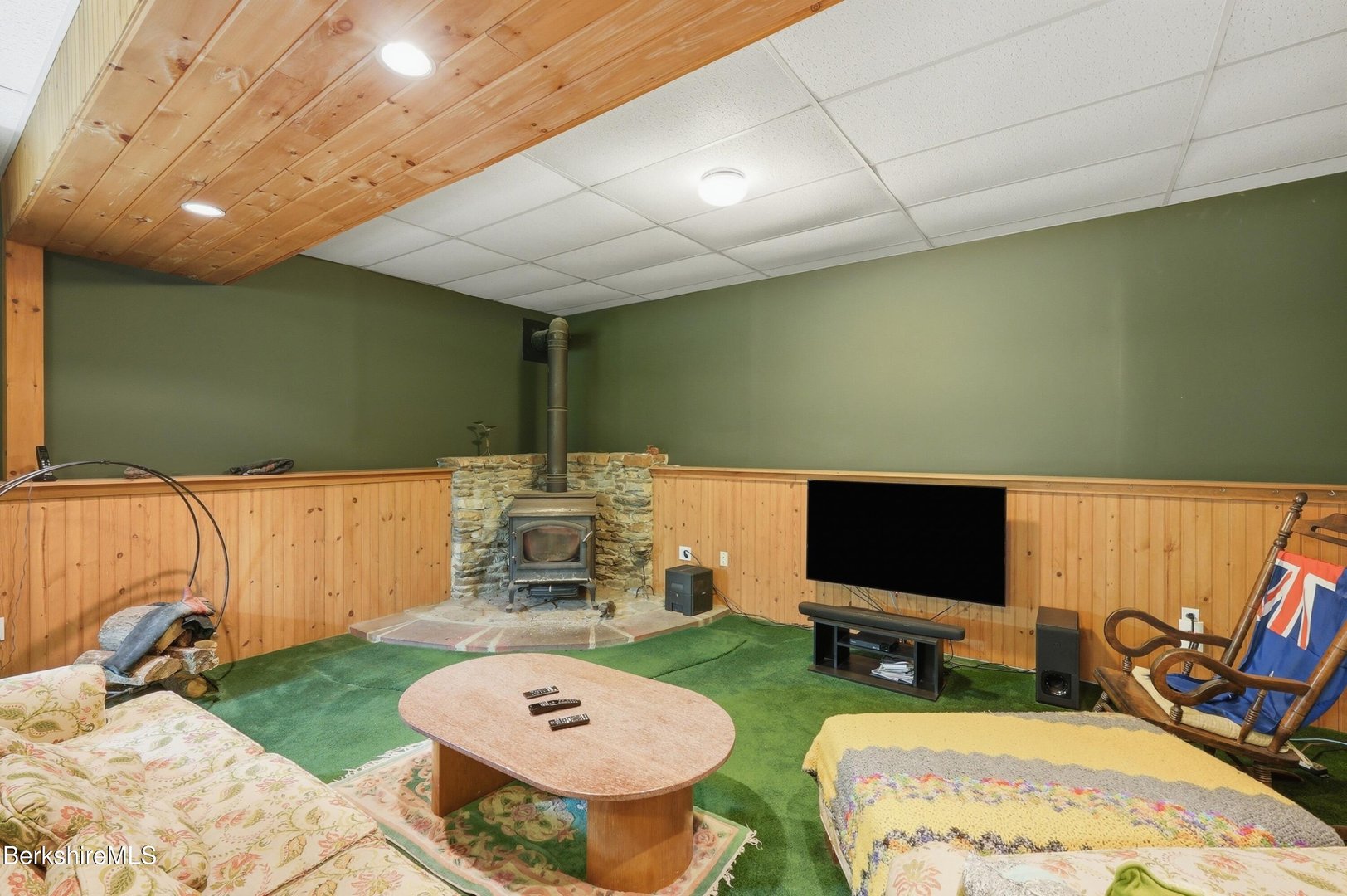 28 Mountain Pond Ln Photo 65
