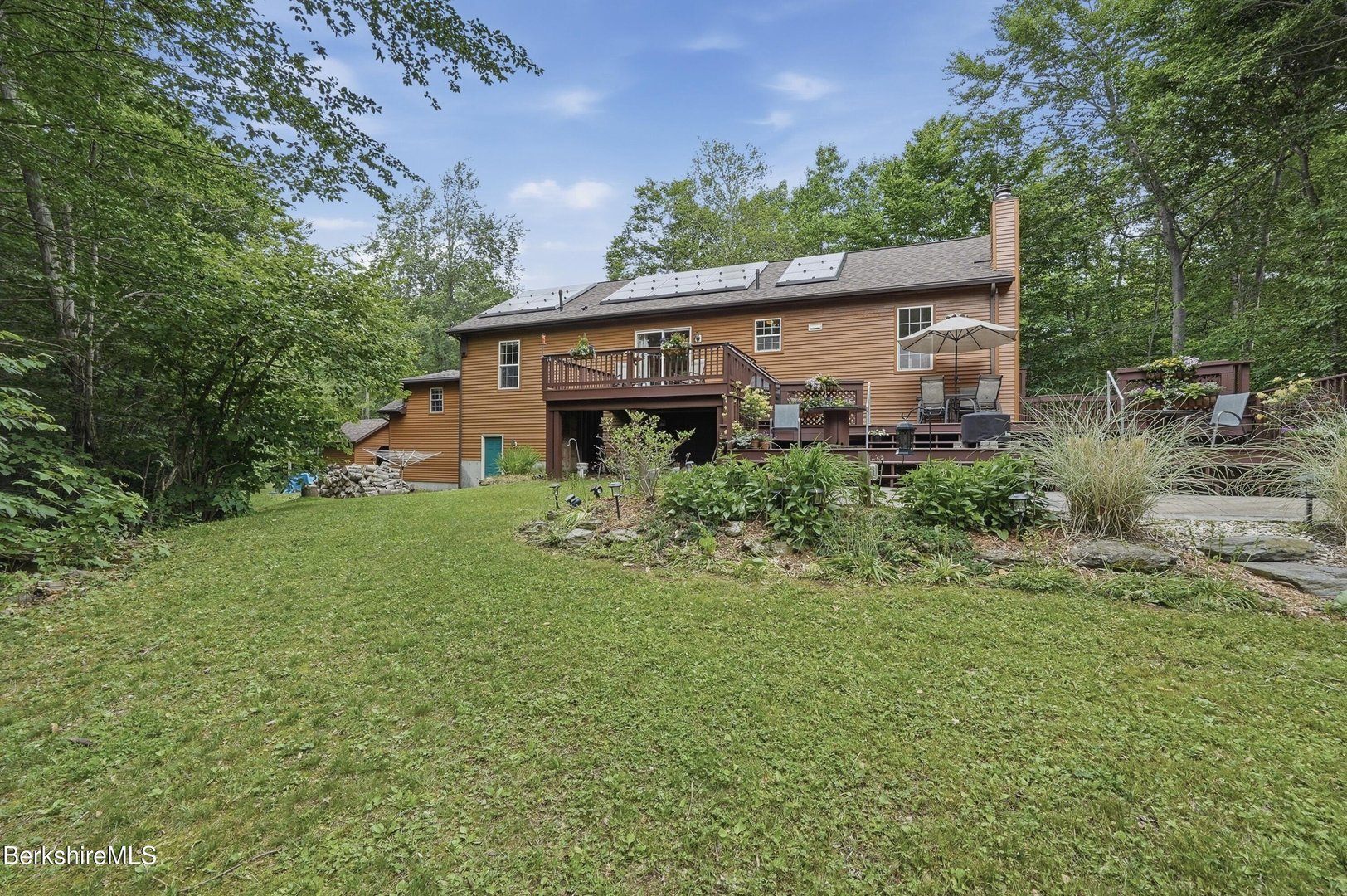 28 Mountain Pond Ln Photo 17