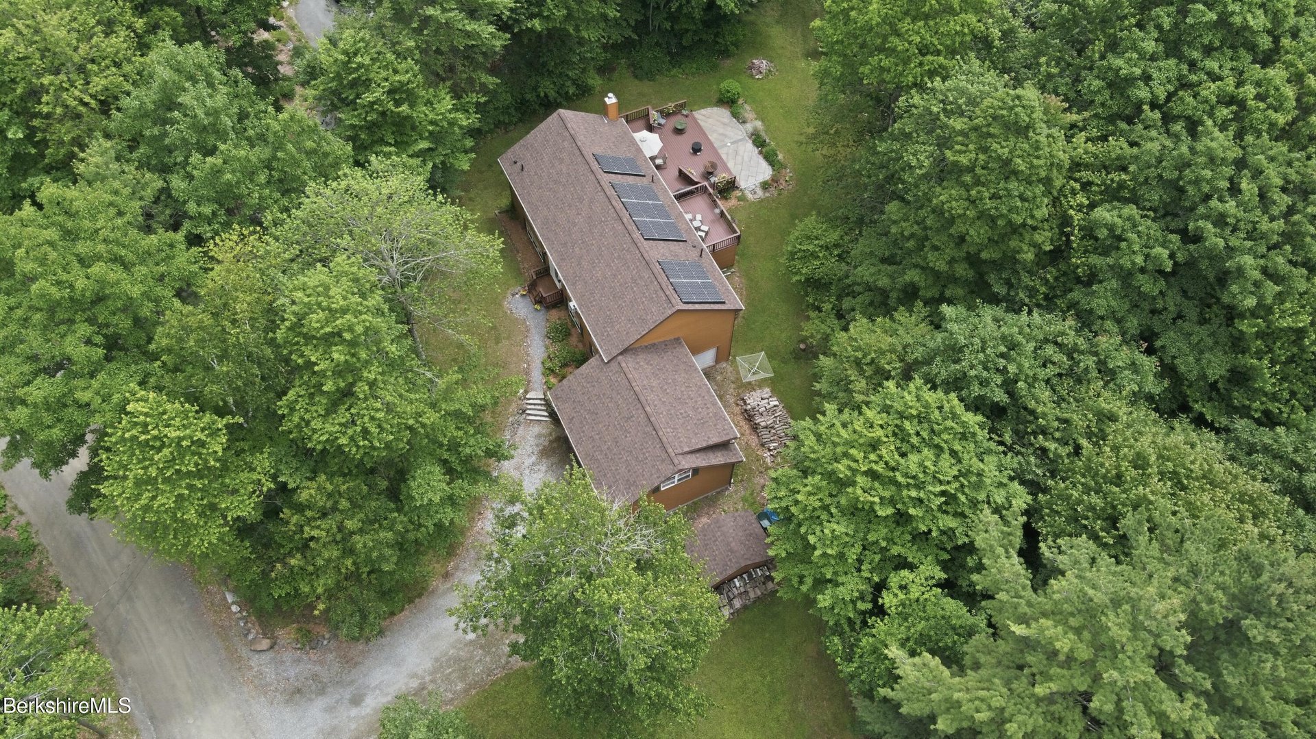 28 Mountain Pond Ln Photo 11