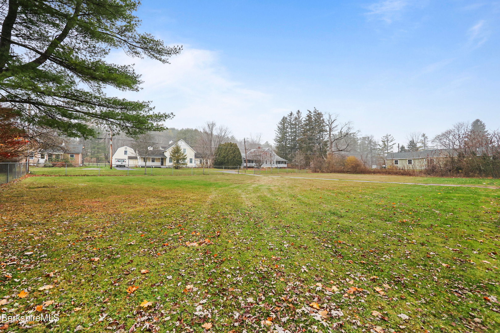 55 Crystal St Photo 40