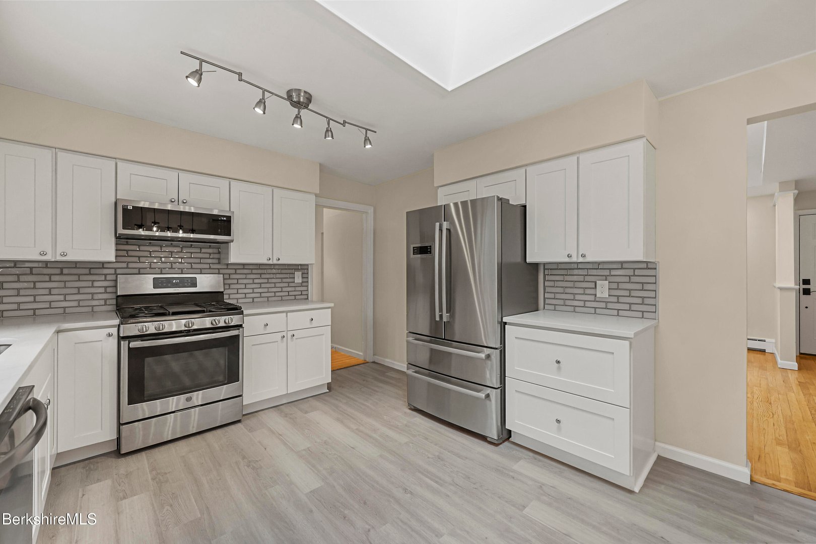 627 Lenox Rd Photo 20