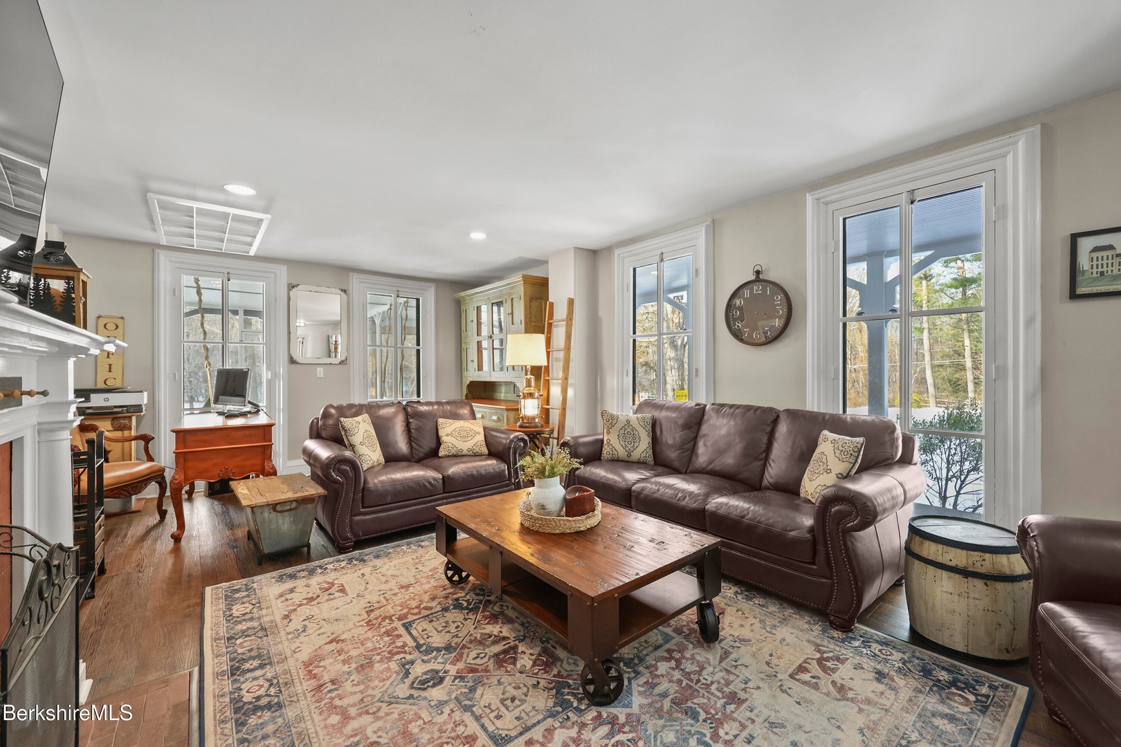 295 Blair Rd Photo 7