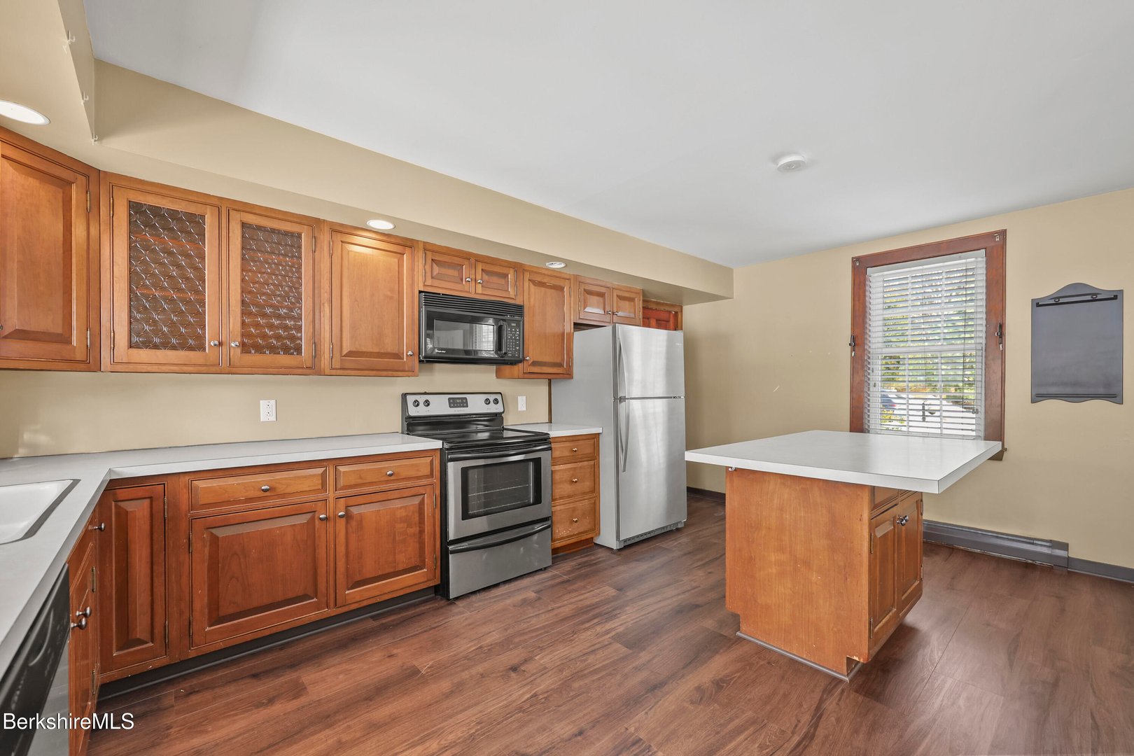 295 Blair Rd Photo 56