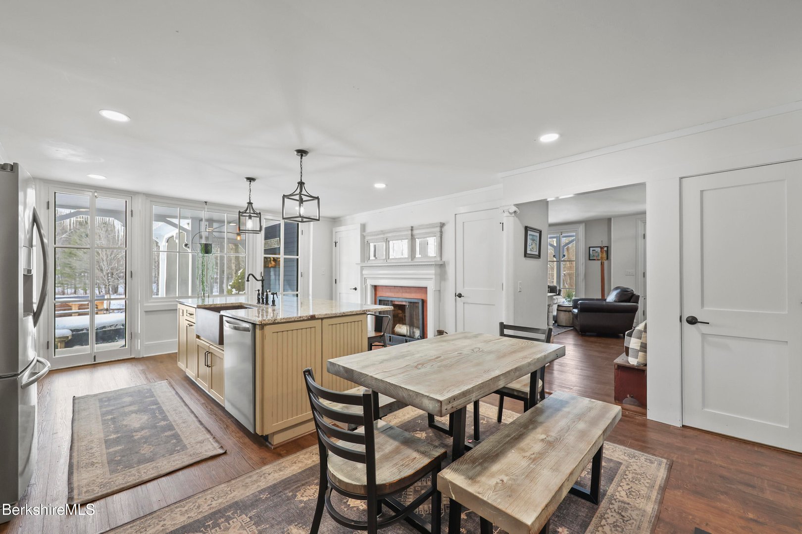 295 Blair Rd Photo 15