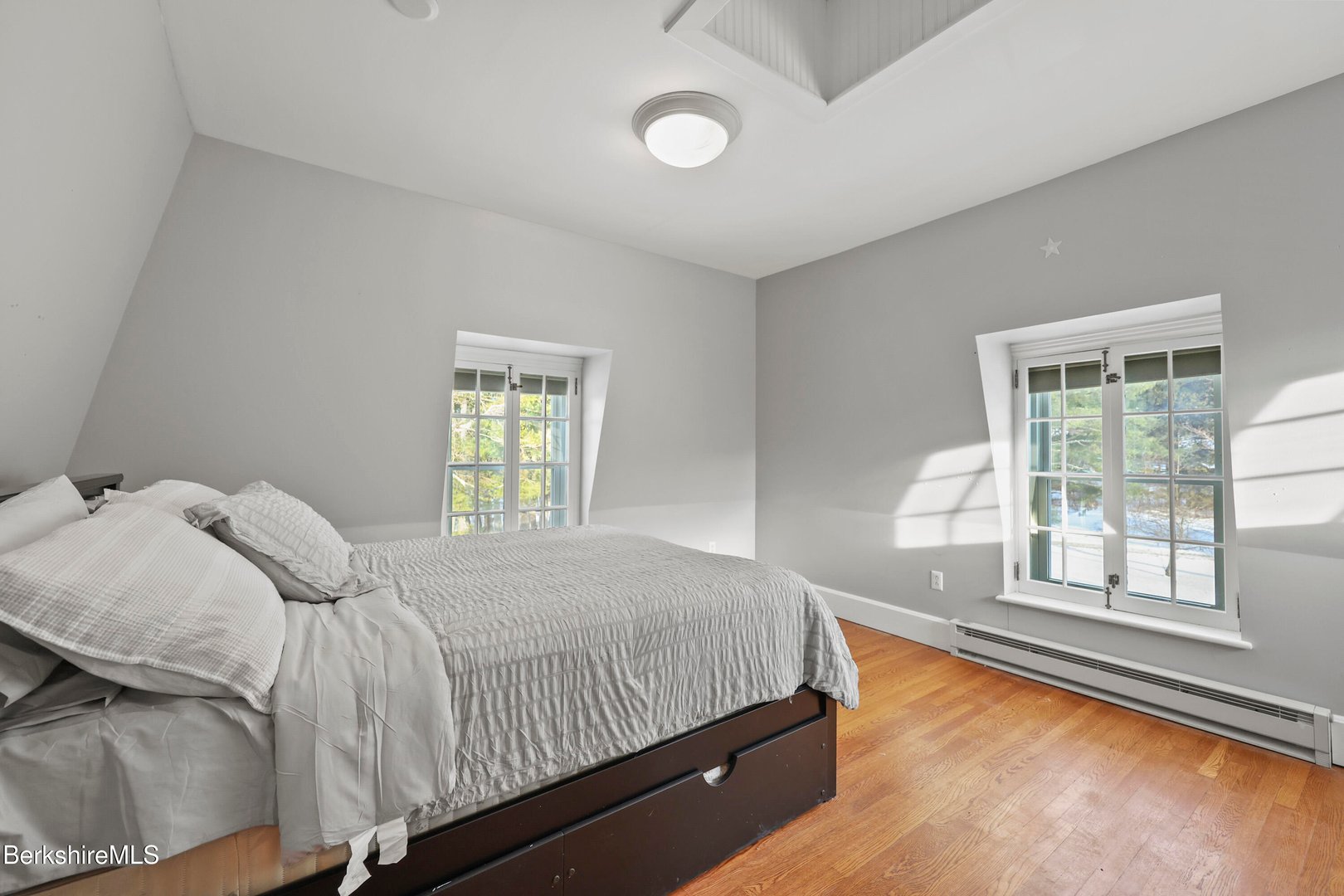 295 Blair Rd Photo 44