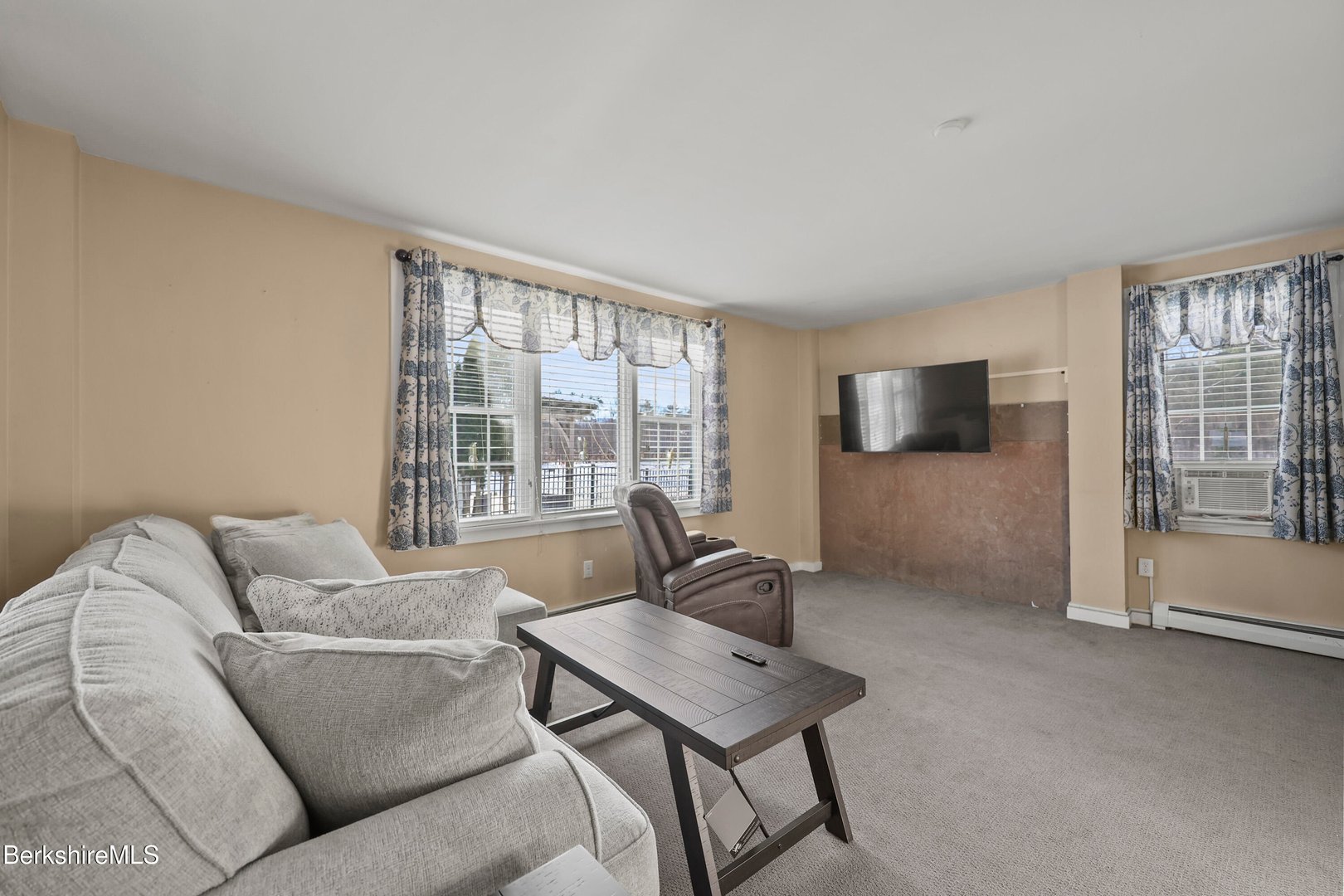 295 Blair Rd Photo 48