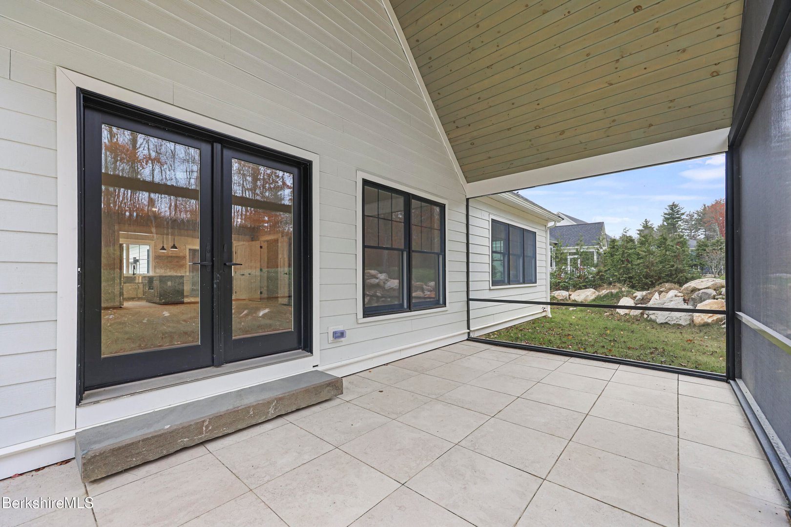 6 Thrushwood Ln Photo 54