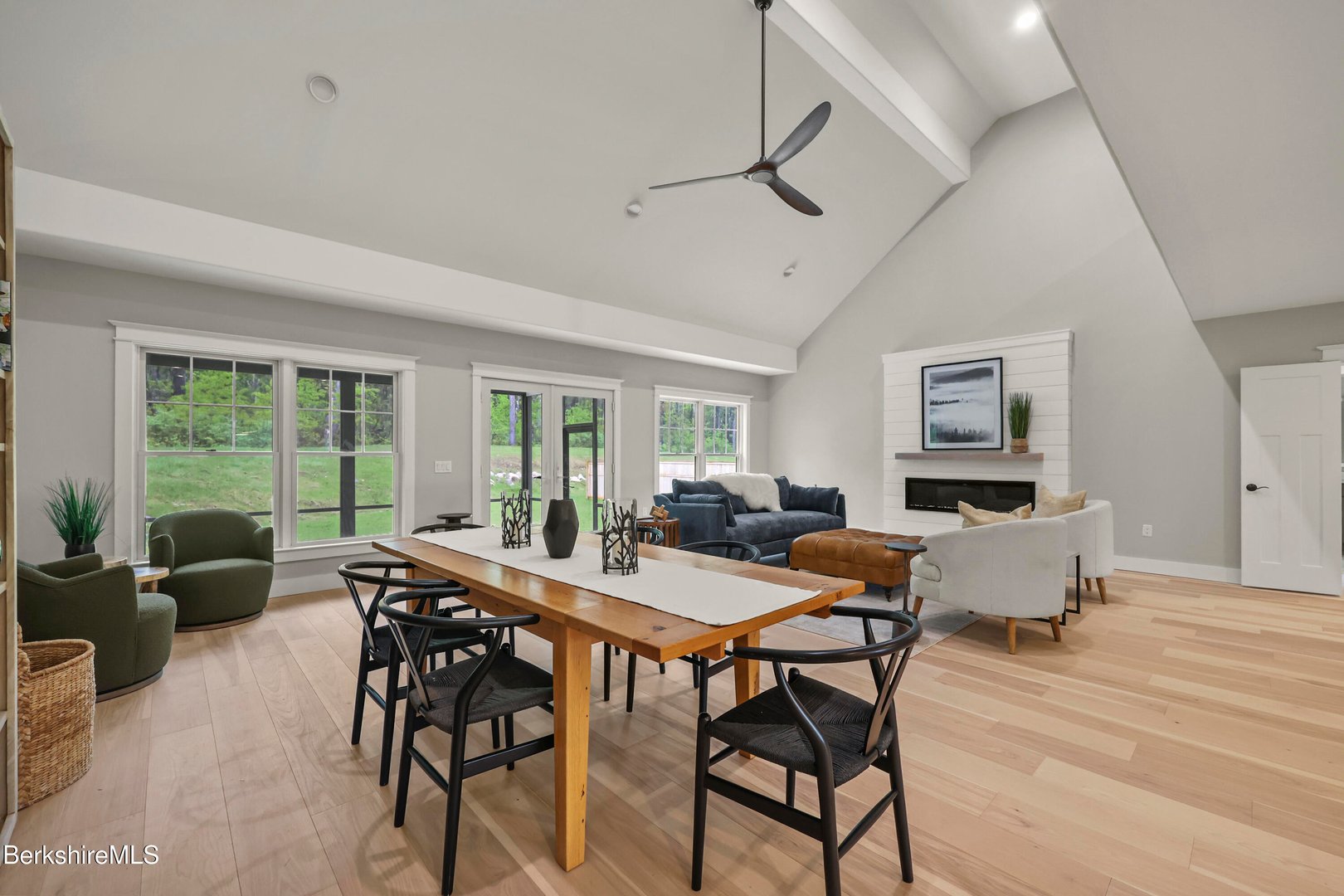 6 Thrushwood Ln Photo 23