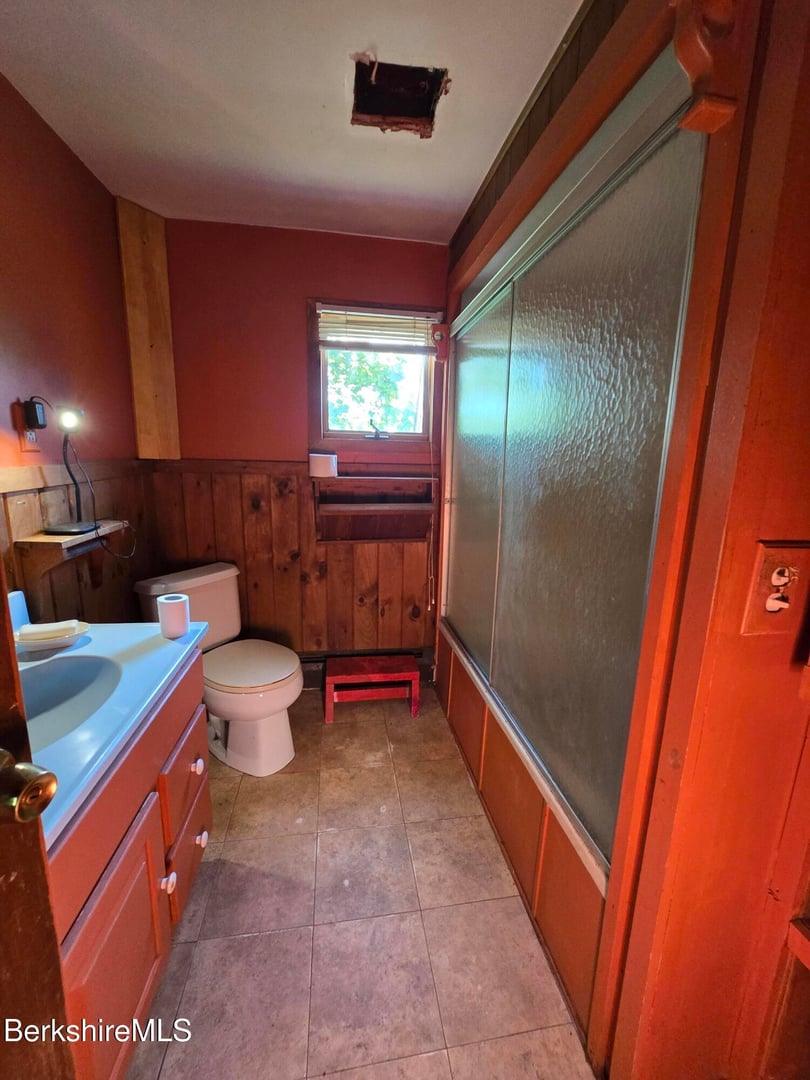 450 River Rd Photo 29