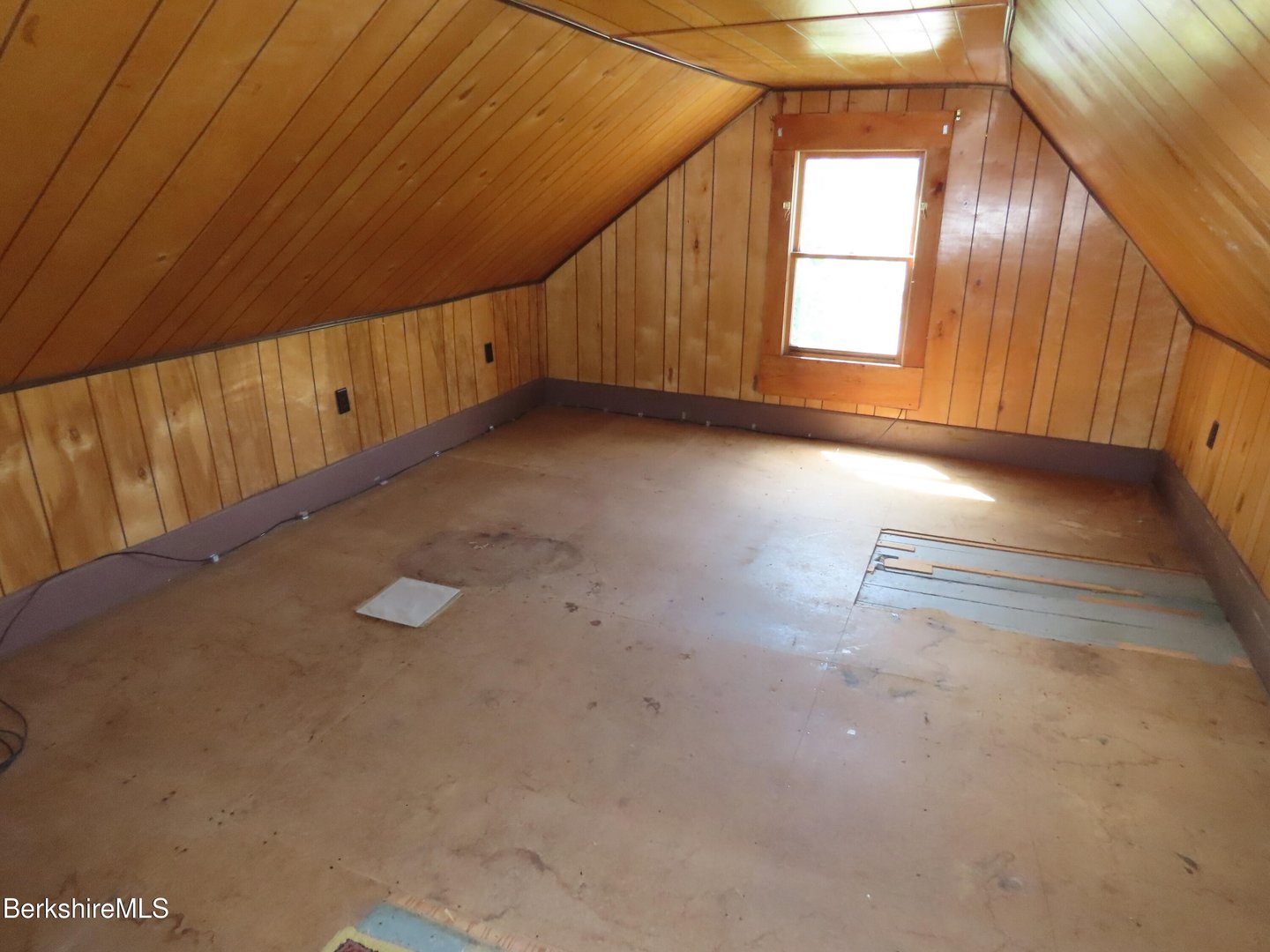 450 River Rd Photo 22