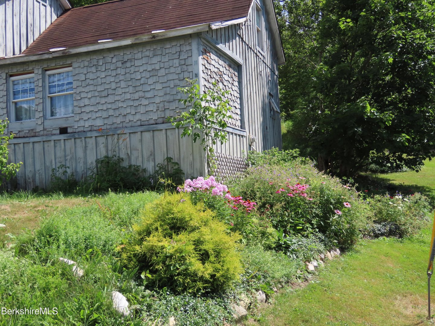 450 River Rd Photo 45