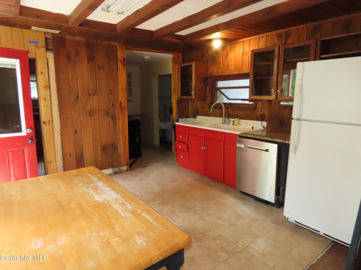 450 River Rd Photo 12