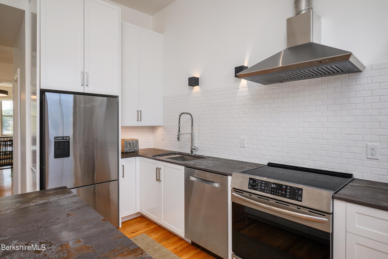 32 Holden St #32 Photo 10