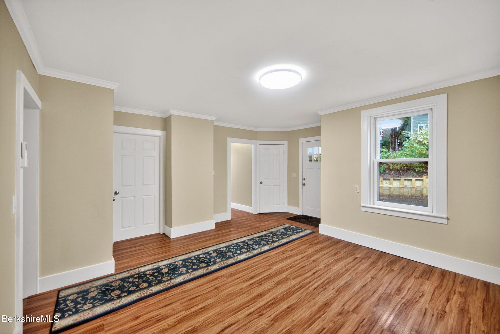 103 Holmes Rd Photo 20