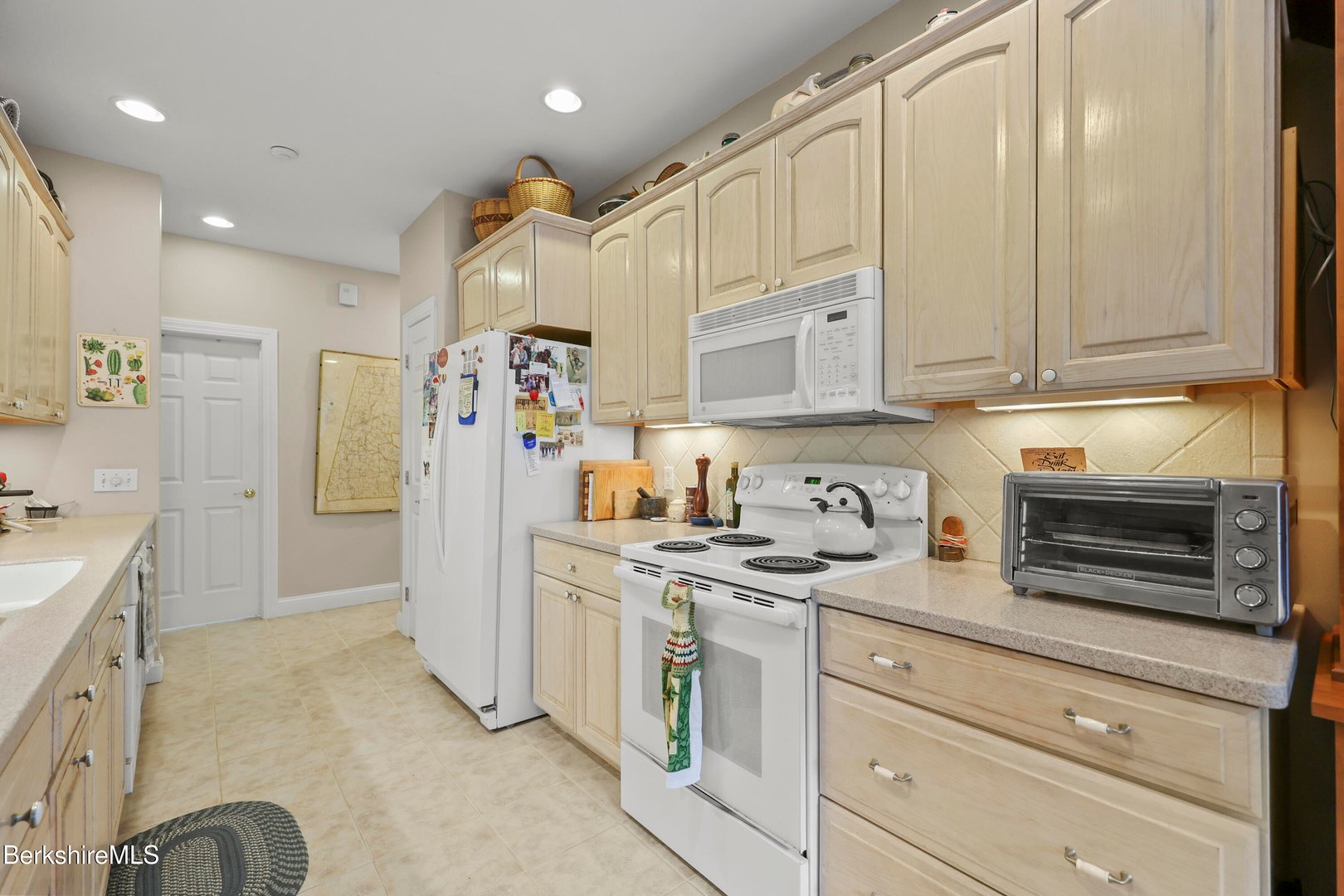 275 Pine Cone Ln Photo 11