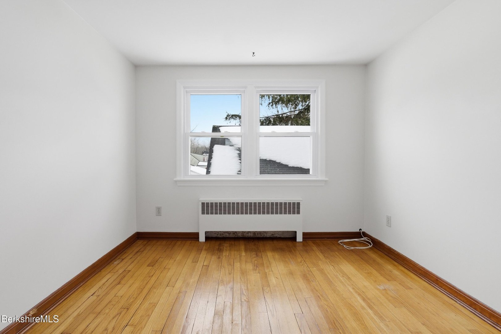 196 Park Ave  #R Photo 13