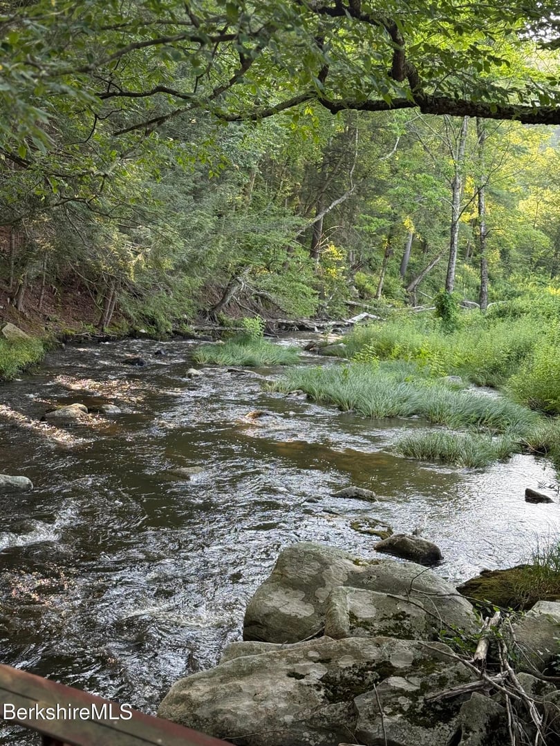 327 Chester Rd Photo 42