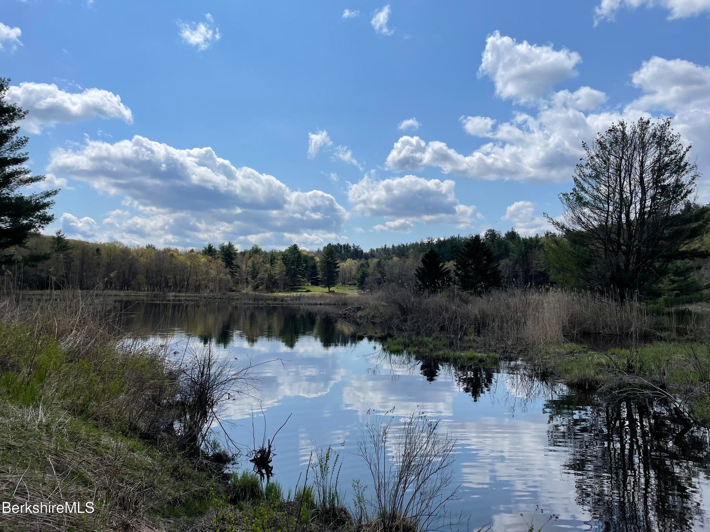 327 Chester Rd Photo 49