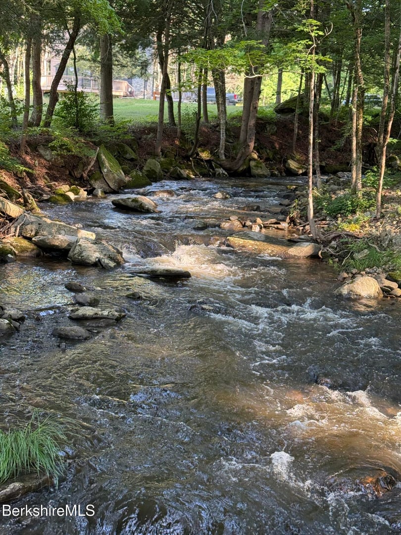 327 Chester Rd Photo 41