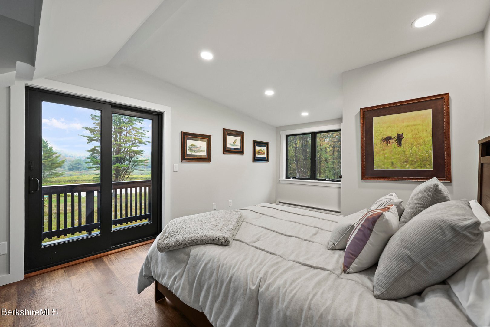 327 Chester Rd Photo 25