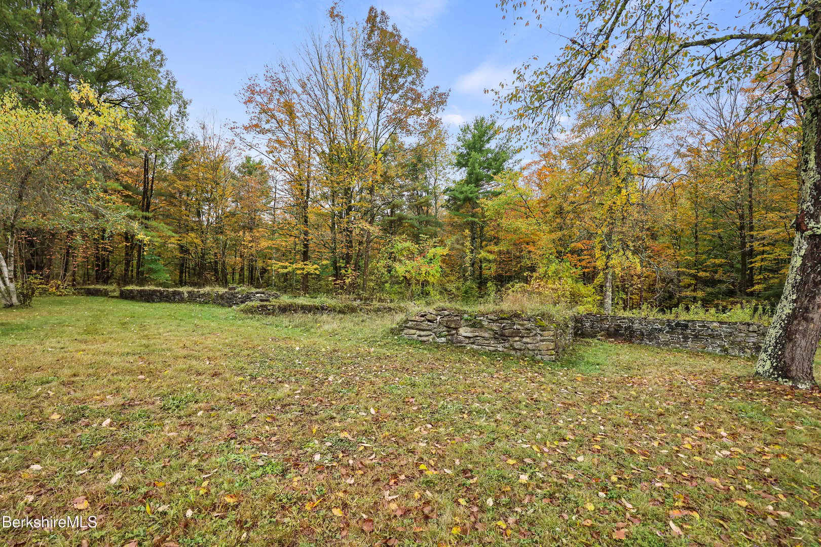 327 Chester Rd Photo 39