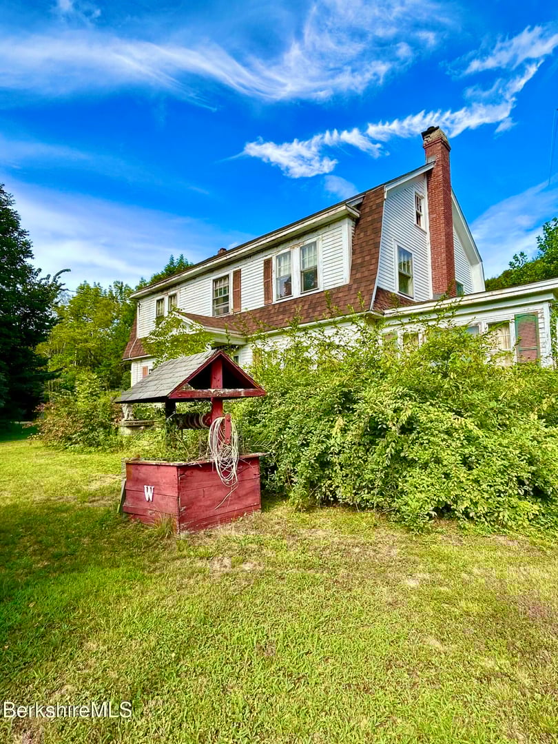 3258 Main St Photo 5