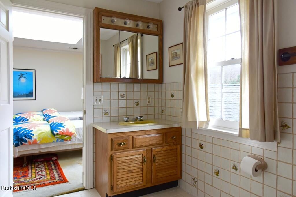 84 B Undermountain Rd Photo 44