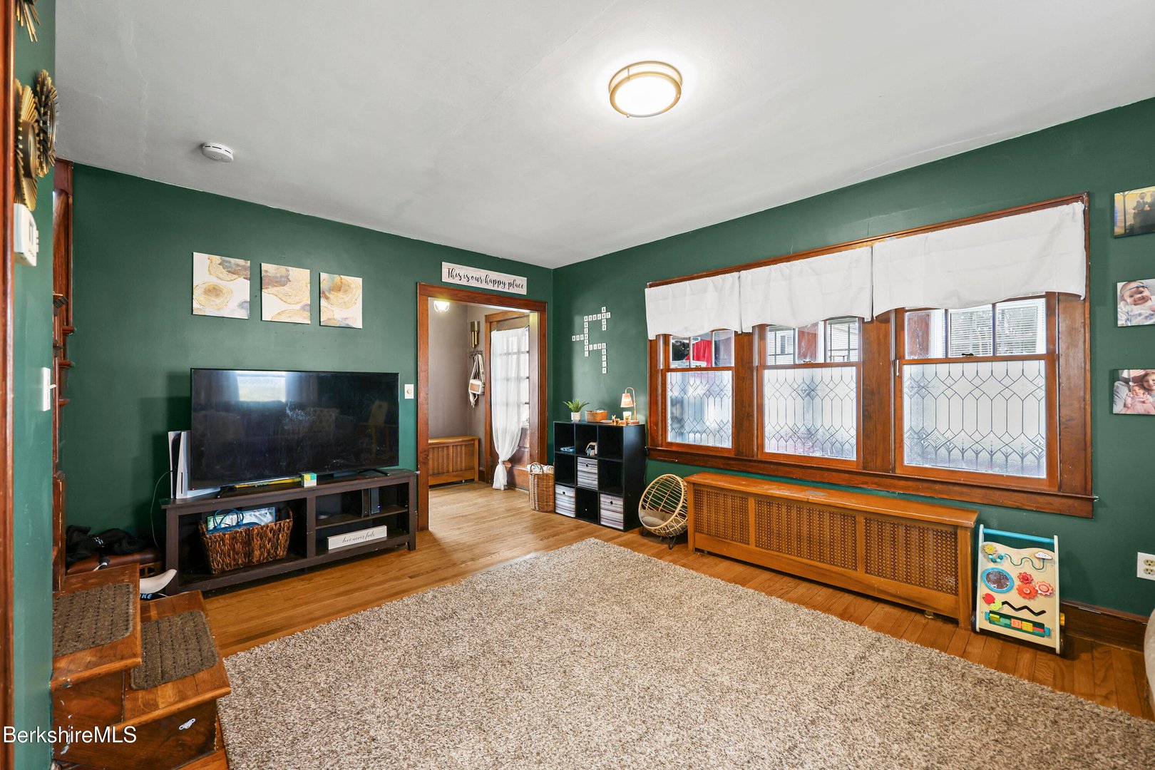 68 Church St Photo 6