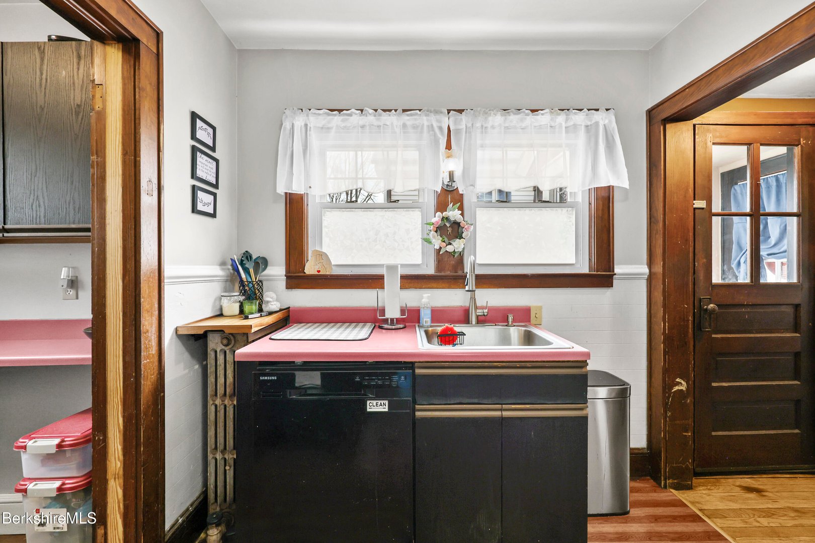 68 Church St Photo 13