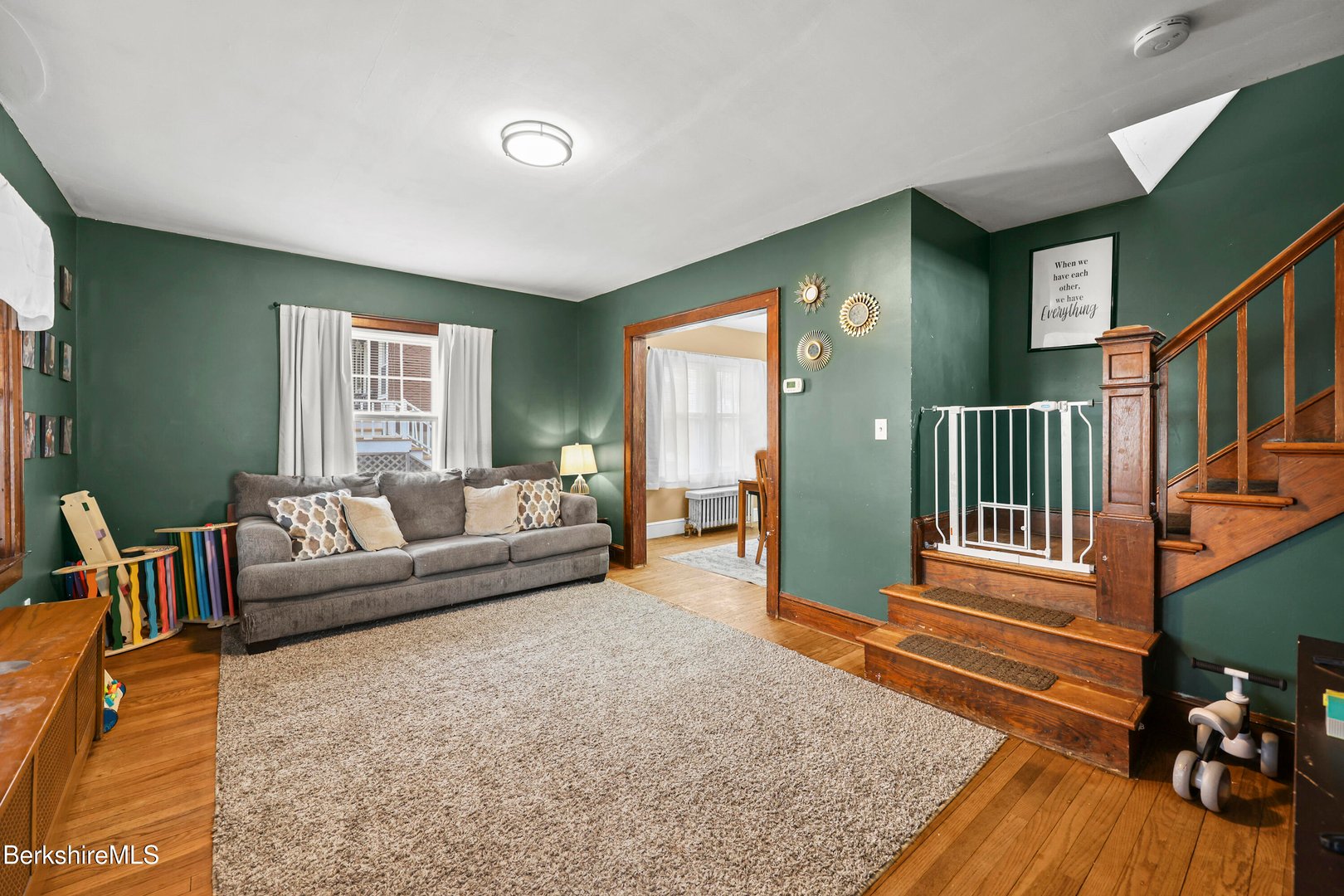 68 Church St Photo 4