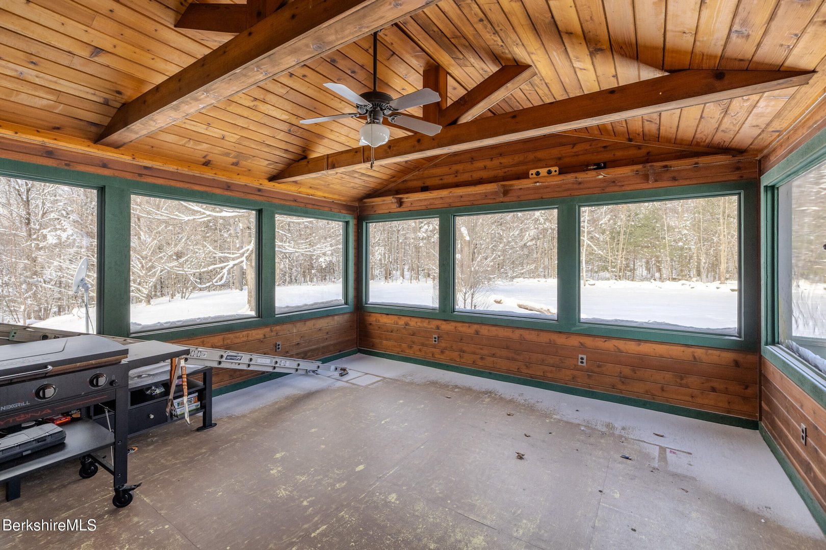 593 Woodmere Rd Photo 30