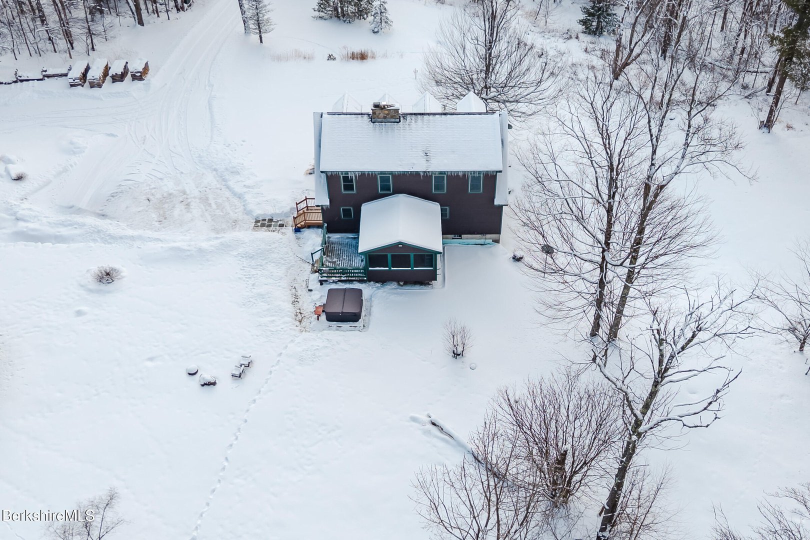 593 Woodmere Rd Photo 36