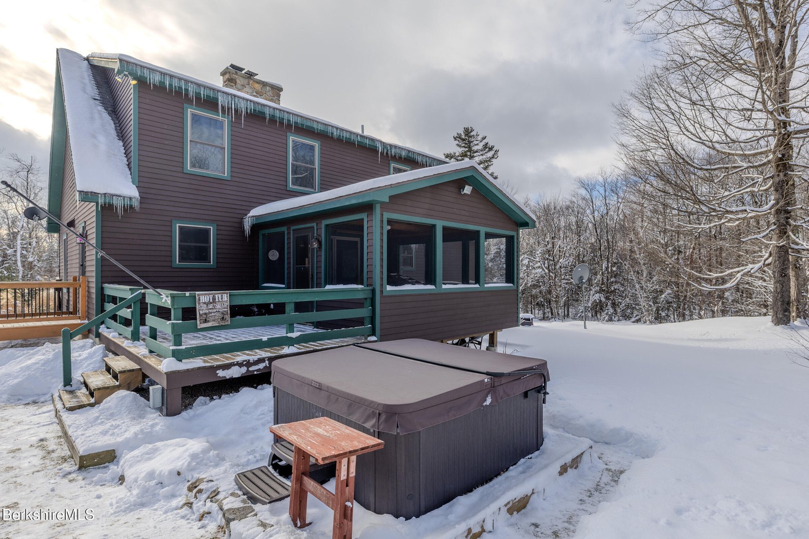 593 Woodmere Rd Photo 39