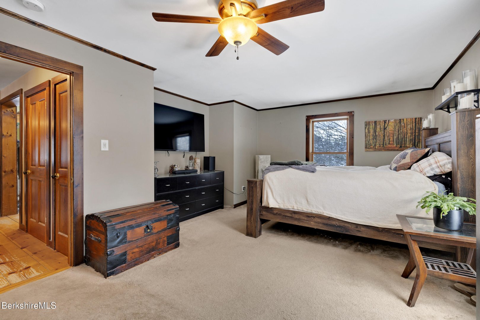 593 Woodmere Rd Photo 15