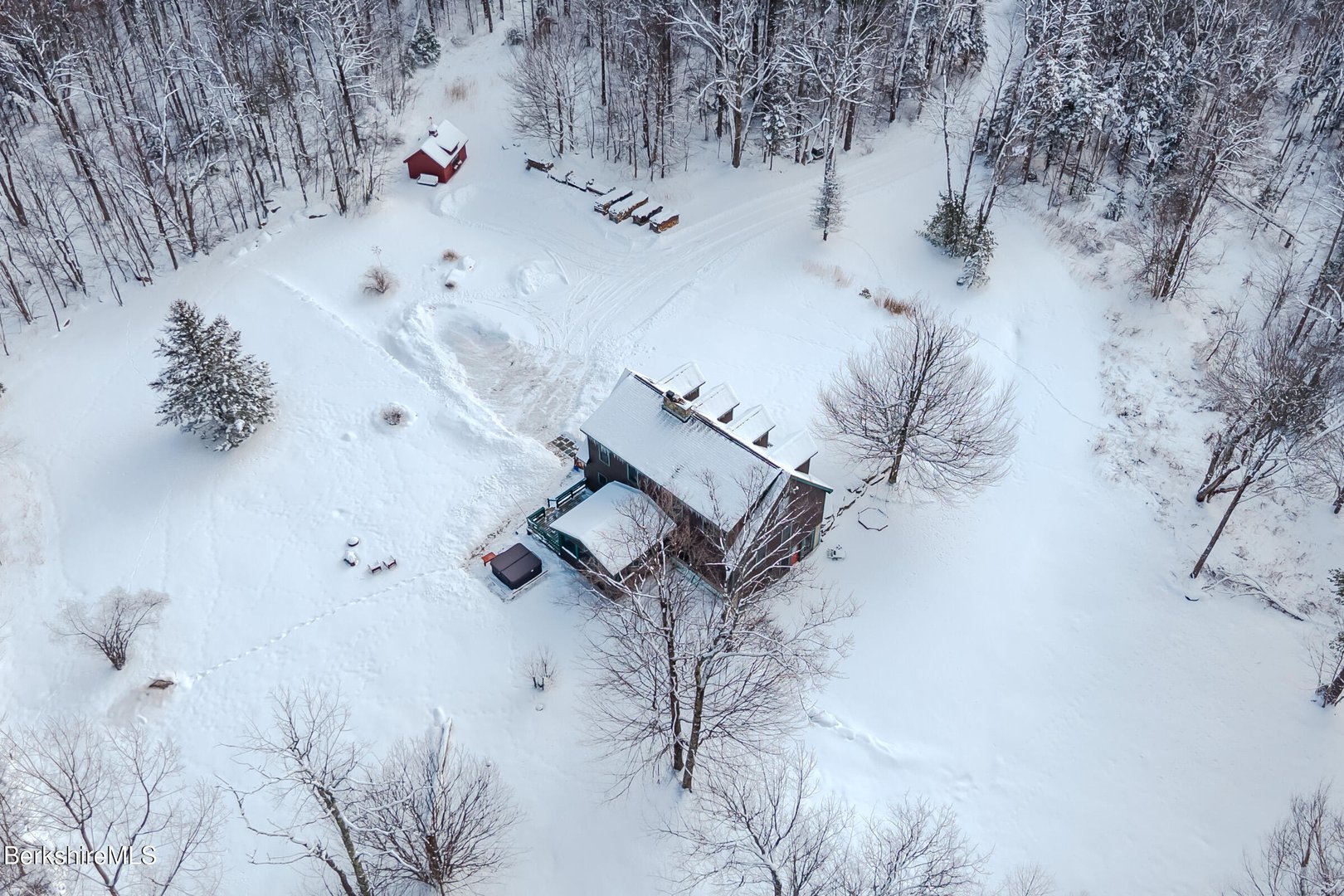 593 Woodmere Rd Photo 35