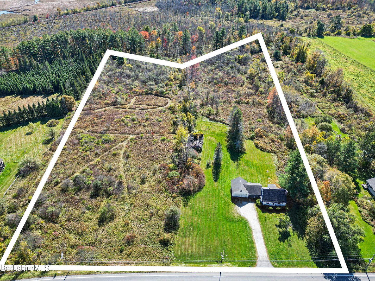 399 State Rd Photo 2