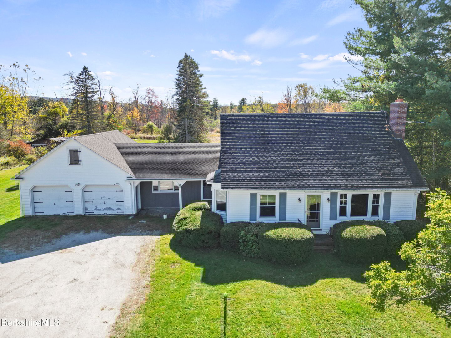 399 State Rd Photo 7