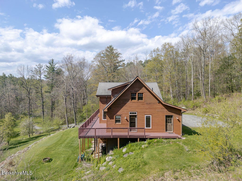 142 Rote Hill Rd Photo 5