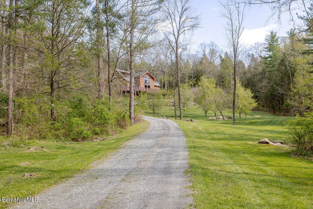 142 Rote Hill Rd Photo 38