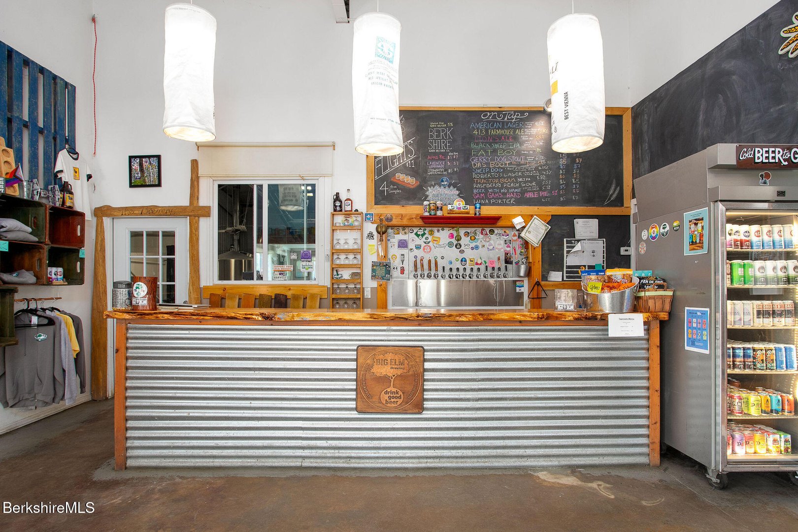 65 Silver St Photo 16