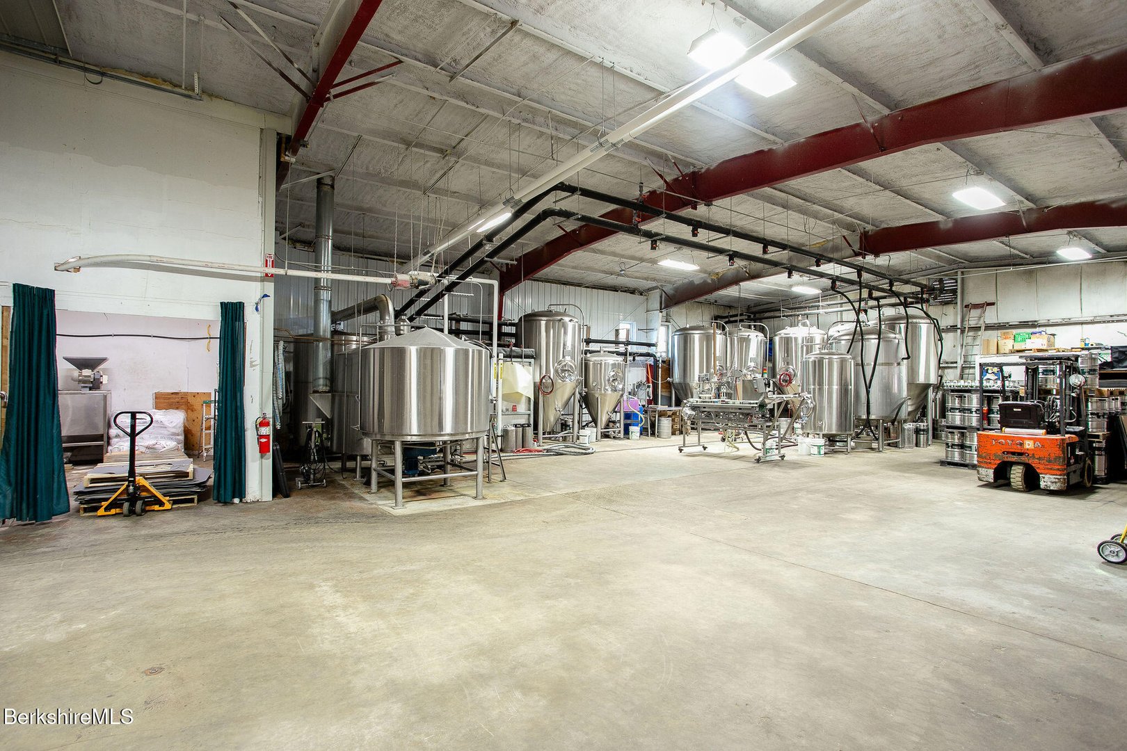 65 Silver St Photo 21