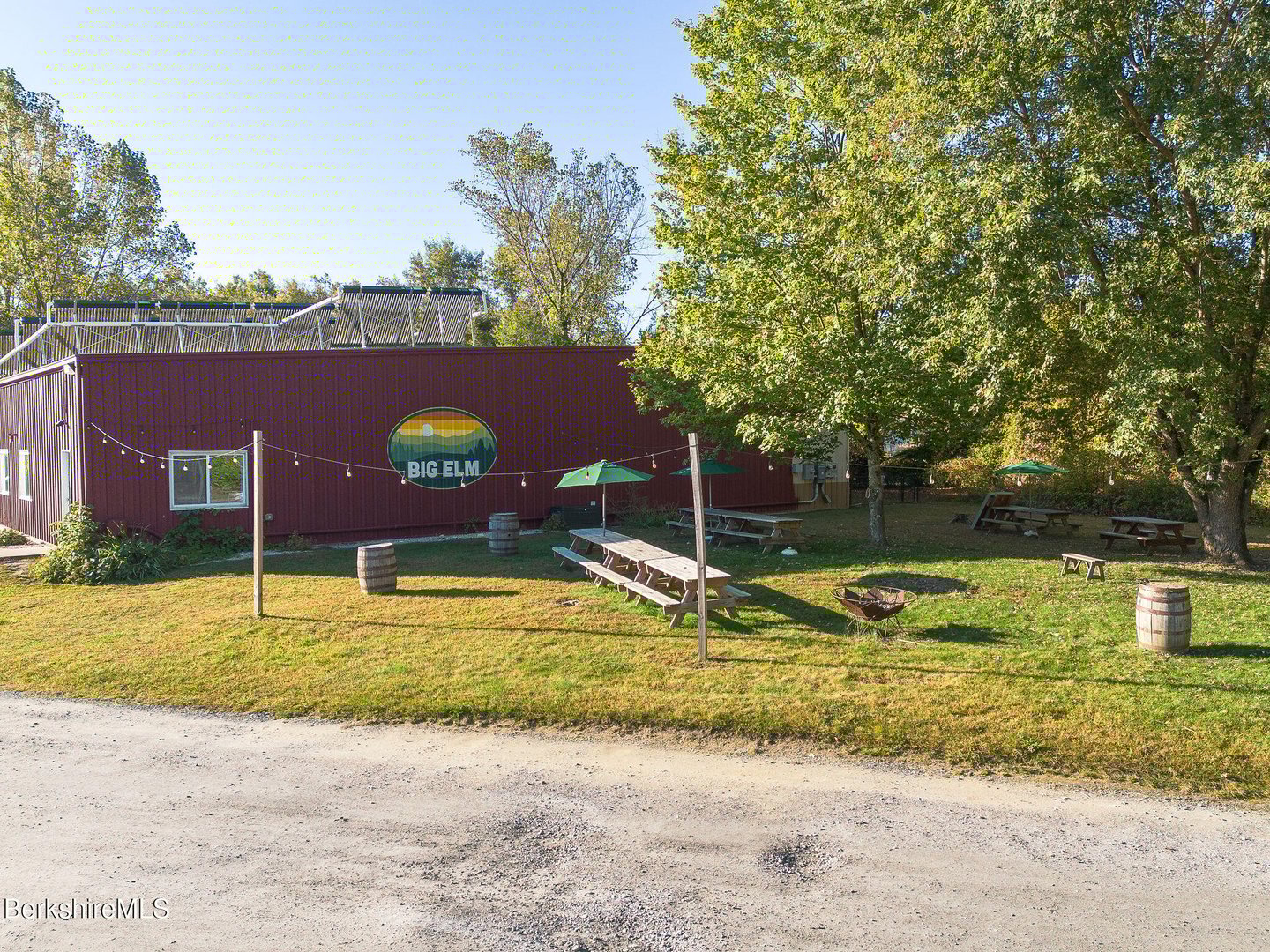 65 Silver St Photo 4