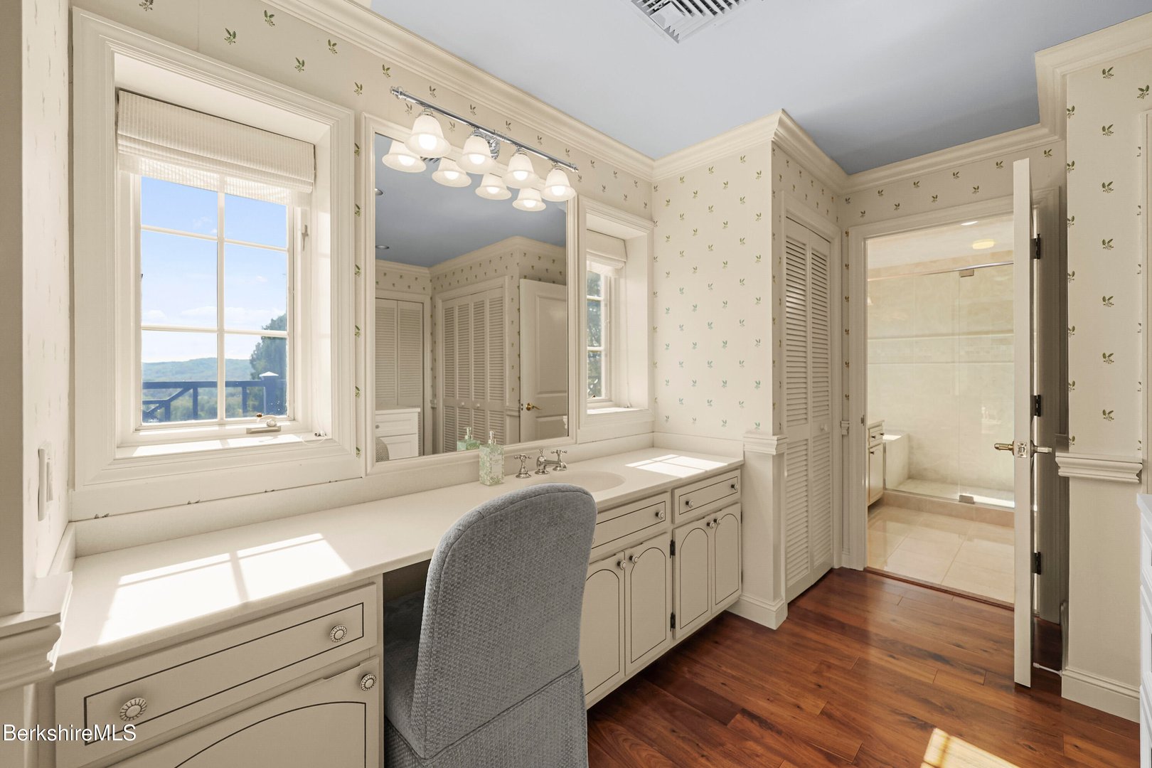 60 Old Cheshire Rd Photo 45