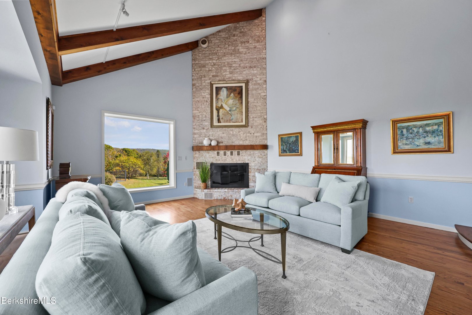 60 Old Cheshire Rd Photo 10