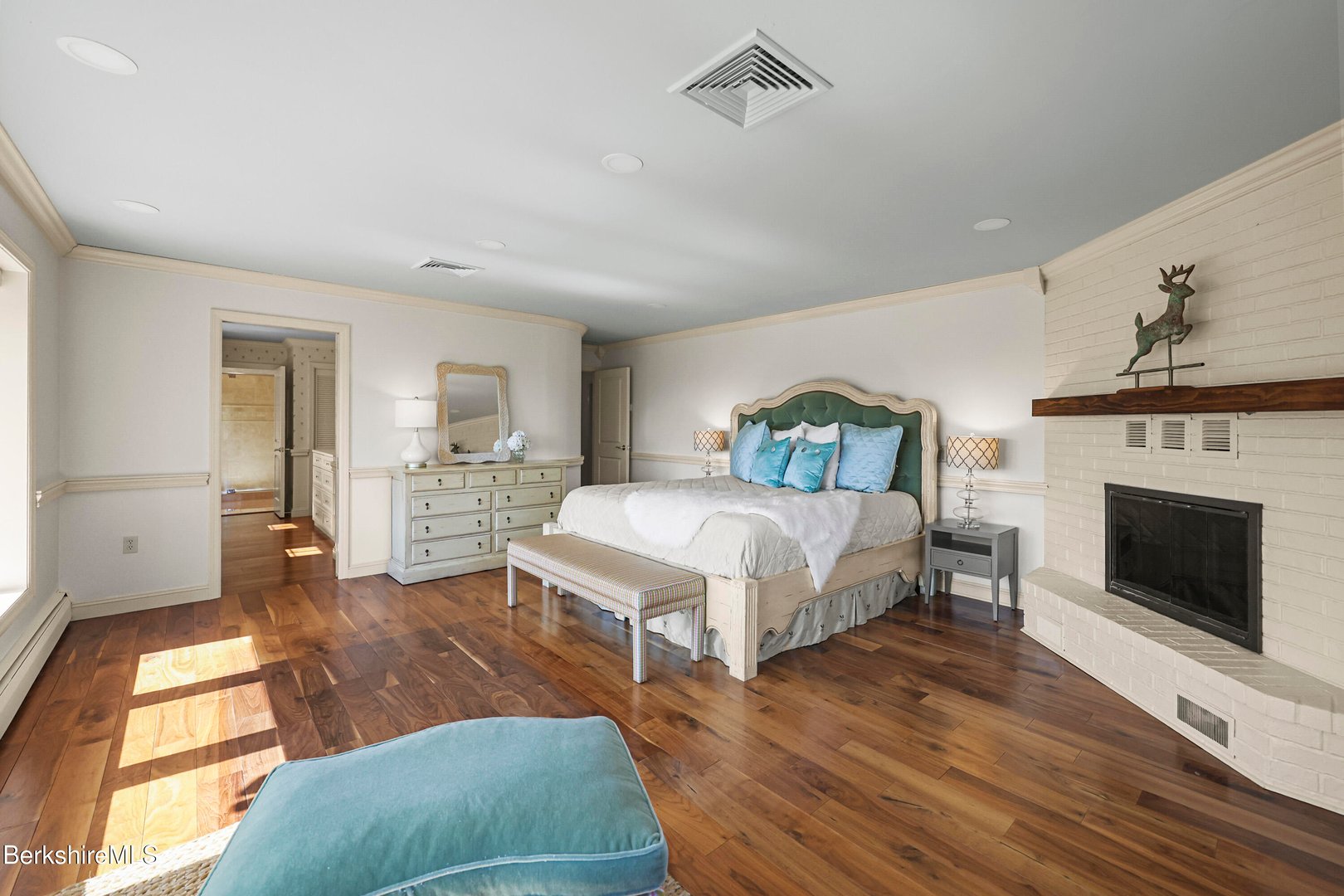 60 Old Cheshire Rd Photo 40