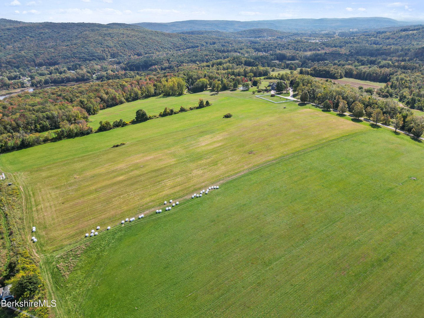 60 Old Cheshire Rd Photo 85