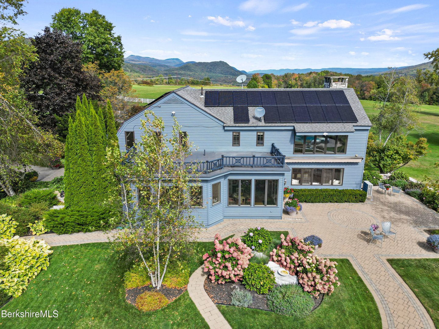 60 Old Cheshire Rd Photo 61